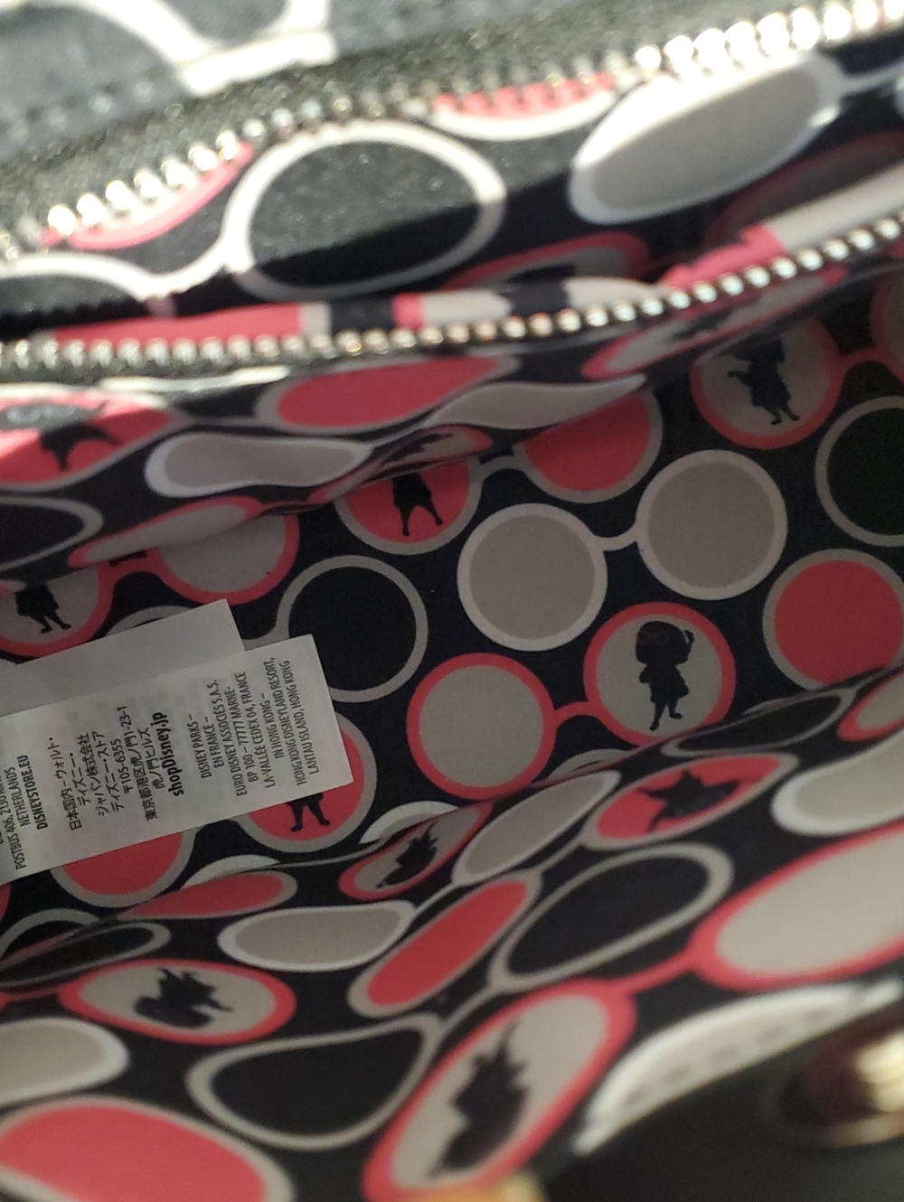 Disney Incredibles Edna Mode Loungefly Crossbody Purse - Picture 4 of 4